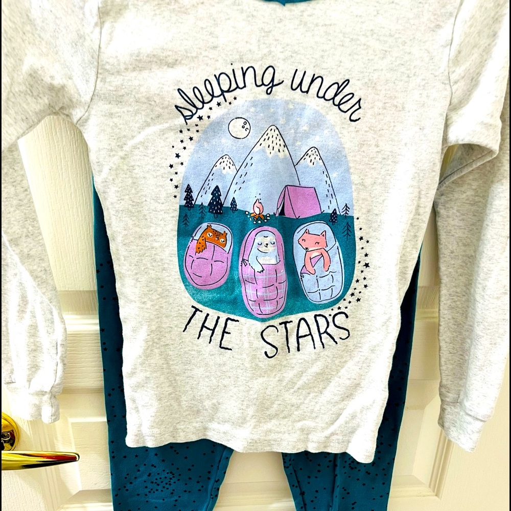 Carter’s girls pajamas.  Size 10